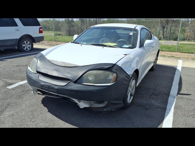 BUY HYUNDAI TIBURON 2005 2DR CPE GS I4 4-SPD AUTO, Paragould Auto Auction