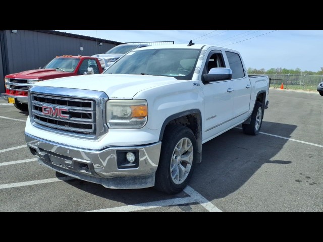 BUY GMC SIERRA 1500 2015 4WD CREW CAB 143.5